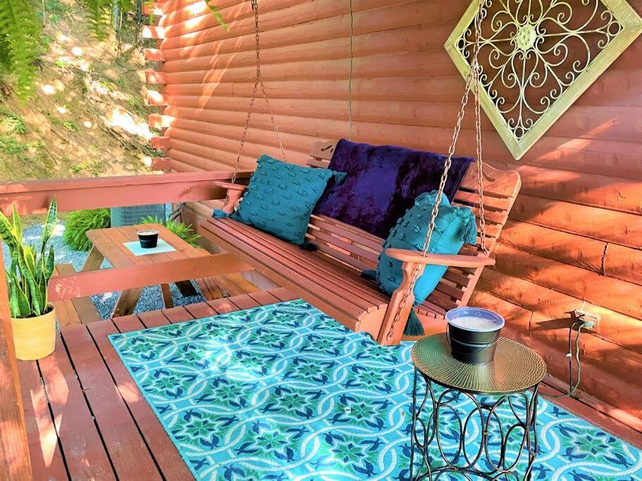 Hemlock Hideaway Διαμέρισμα Maggie Valley Εξωτερικό φωτογραφία