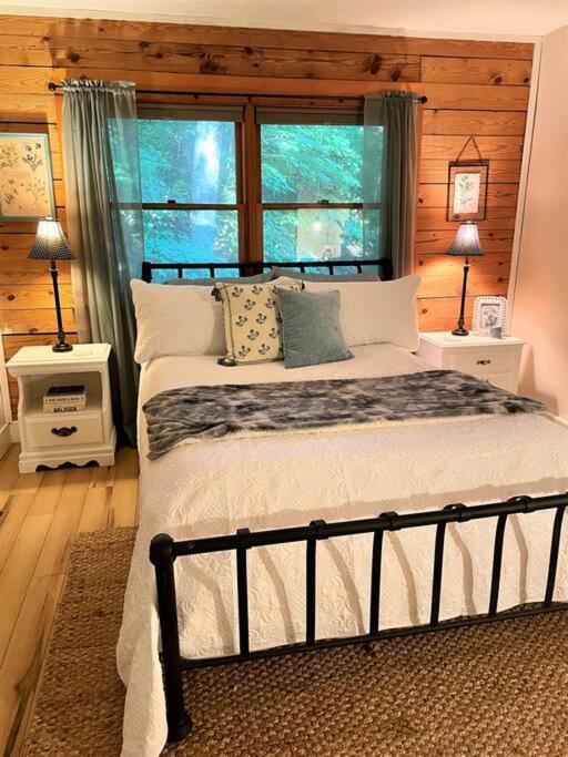 Hemlock Hideaway Διαμέρισμα Maggie Valley Εξωτερικό φωτογραφία